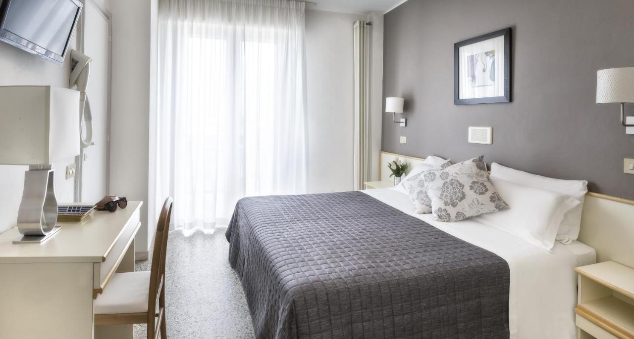 Hotel Carignano Riccione Ngoại thất bức ảnh