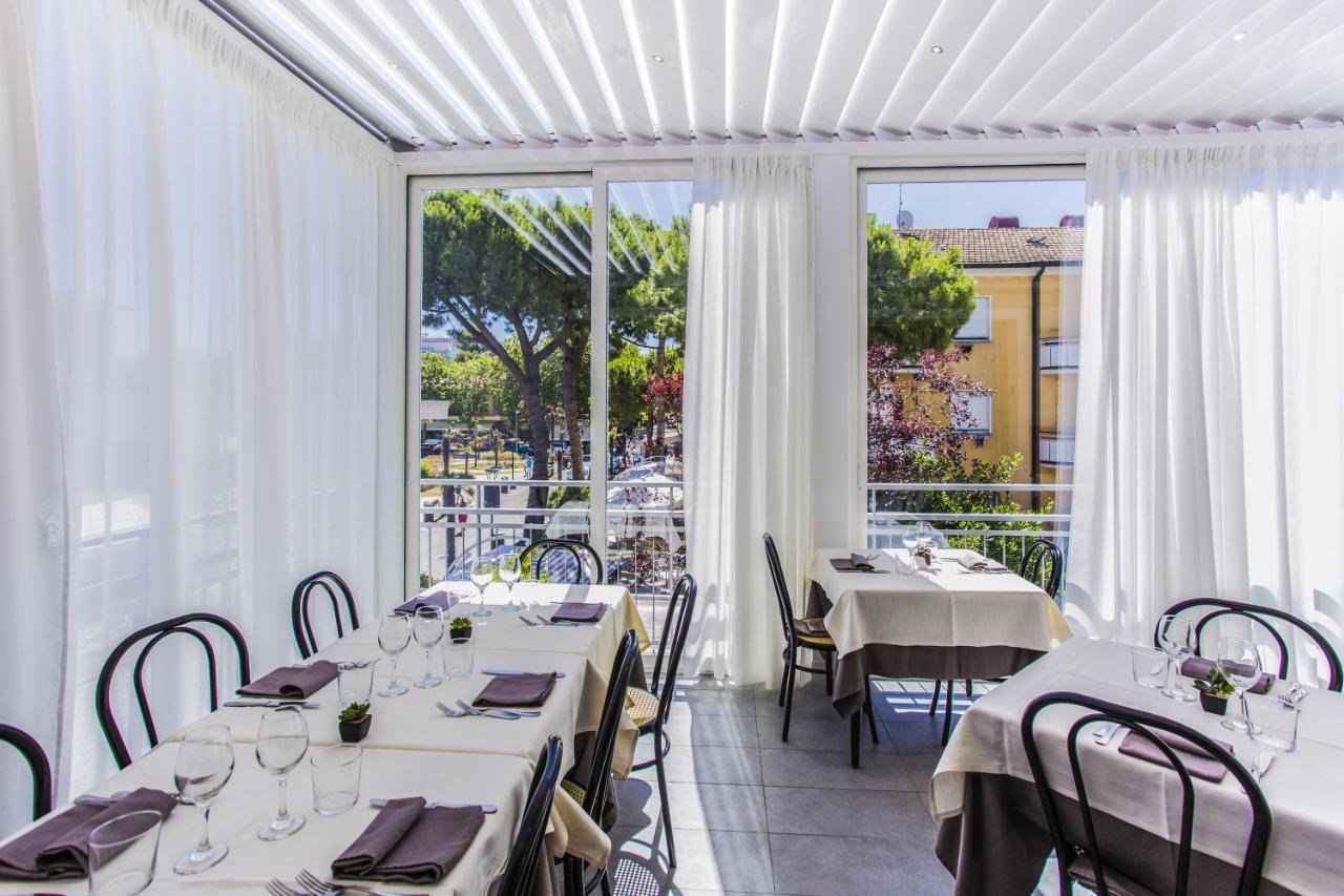 Hotel Carignano Riccione Ngoại thất bức ảnh